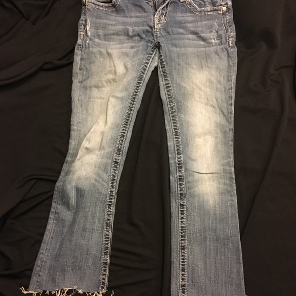 Miss Me Size 28 JP5801B , Cropped, Distressed - Picture 1 of 2